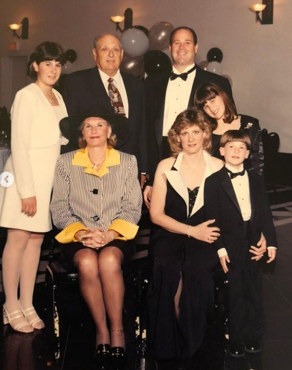 Jennifer Spinner with family members